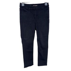 DENVER HAYES Hanna High Rise Curve-Tech Skinny Jeans